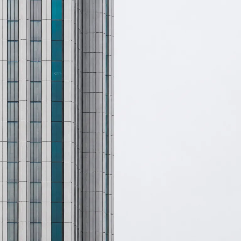 Estrel Tower Berlin: 176 Meter hoch und ein Statement für Berlins Hotelszene